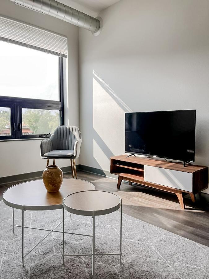 Sleepover 1Bd 1Ba Des Moines Apartments Esterno foto