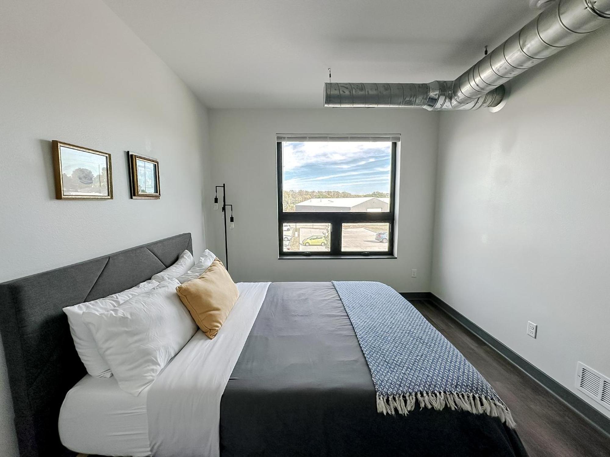 Sleepover 1Bd 1Ba Des Moines Apartments Esterno foto